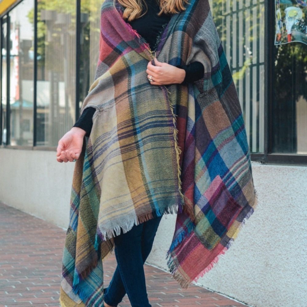 🌻2 for $35🌻 Blanket Scarf Pocket Wrap - Picture 5 of 5